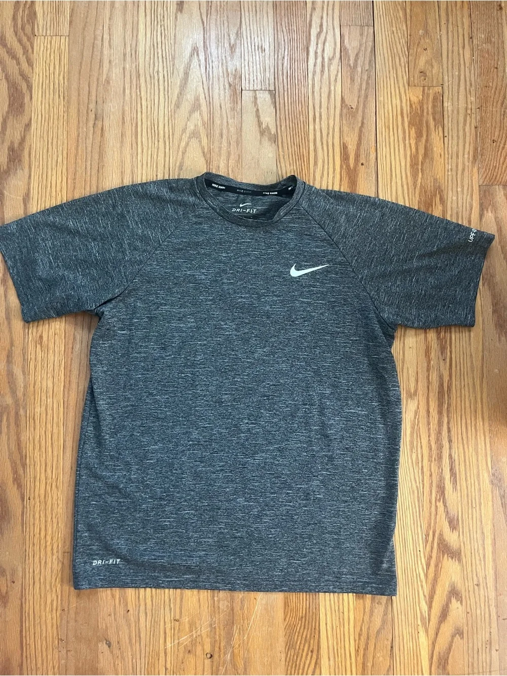 Nike Men's Dri-FIT Heathered Gray Short-Sleeve Shirt